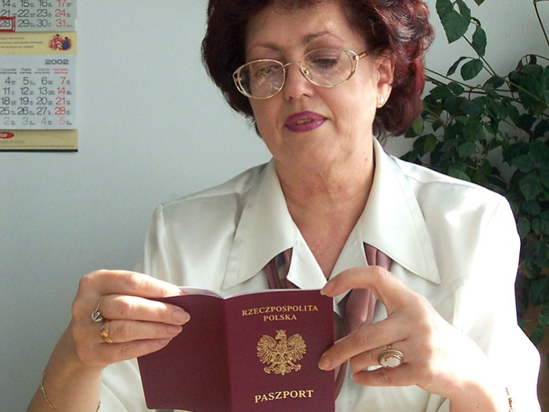 Kołobrzeg 20 lat temu: Biuro Paszportowe