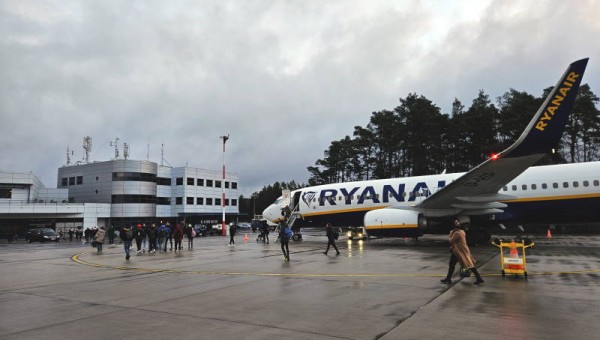 Więcej samolotów do Warszawy z lotniska w Goleniowie