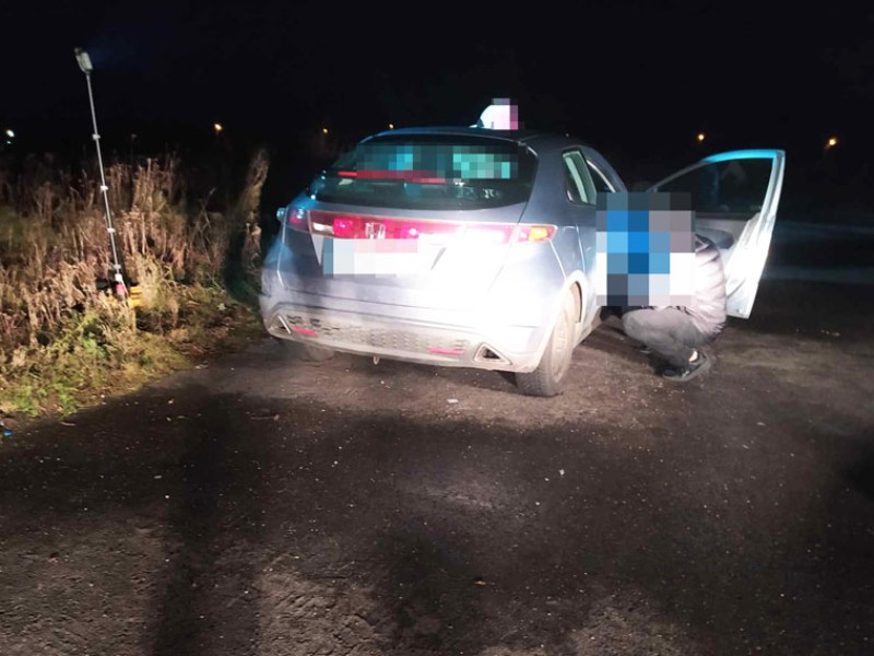 Na lotnisku w Podczelu odnaleziono auto, a w nim ciało 25-latka