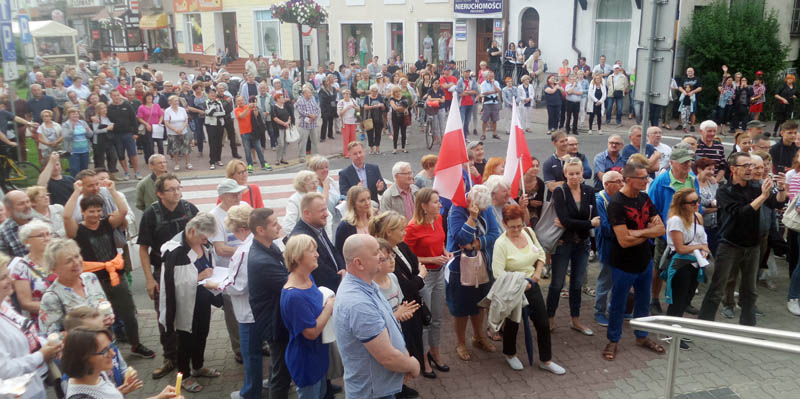 Ludzie przeciwko dyktaturze Kaczyńskiego [video]